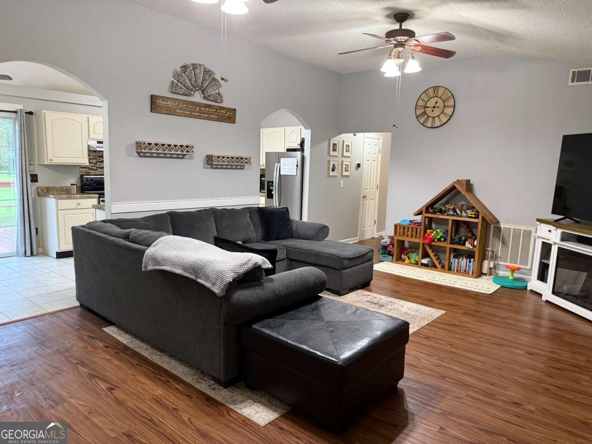 550 Smith-Starley Road McIntyre, GA 31054 - Photo 11 of 36