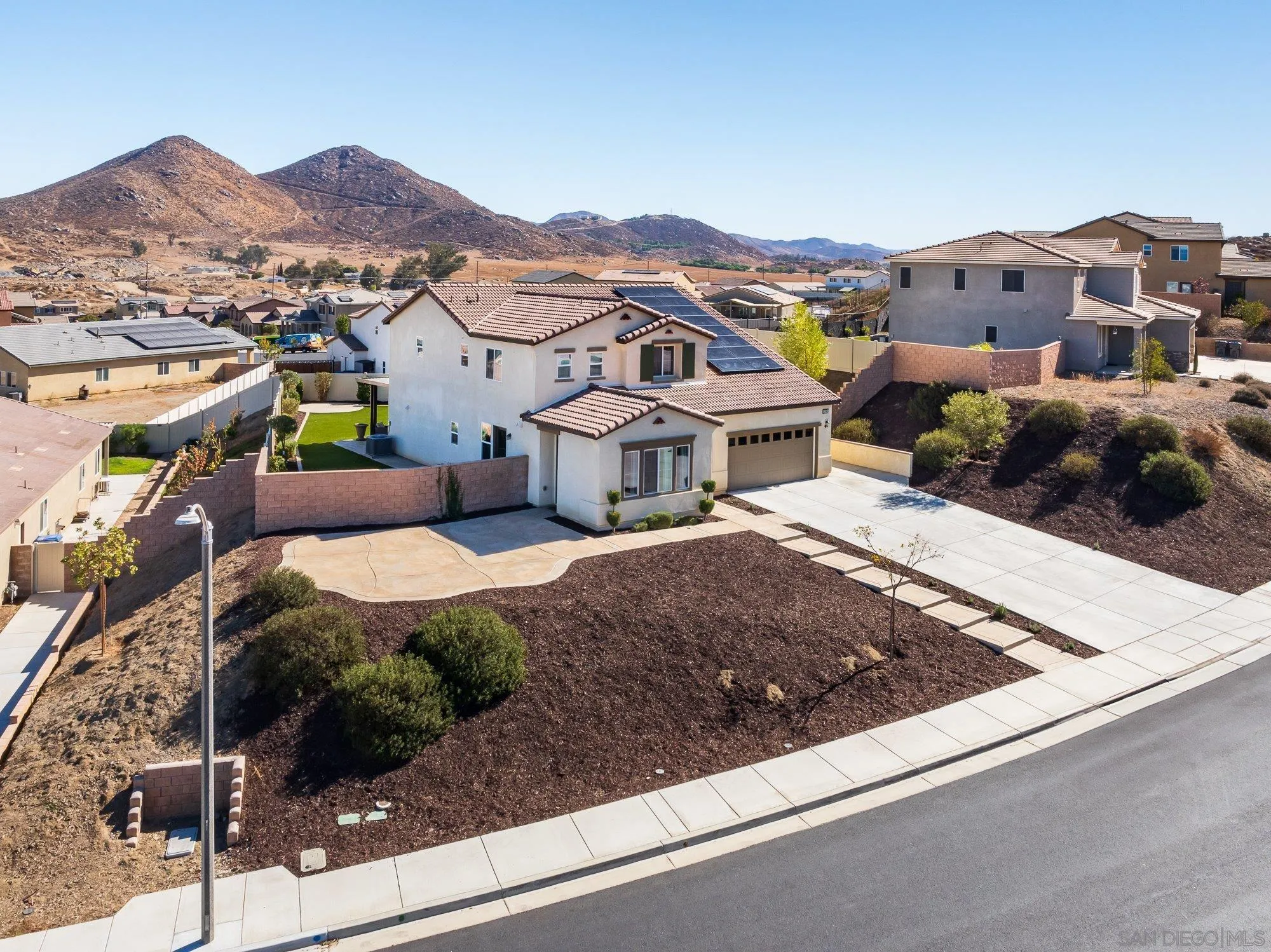 29836 White Ridge Road Winchester, CA 92596 - Photo 4 of 52 Gallery Image 4