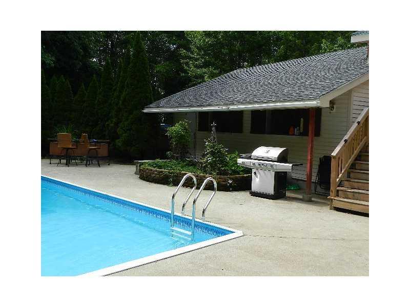 5 Arthur Drive Standish, ME 04085 - Photo 11 of 32 Swimming Pool/Hot Tub/Sauna.