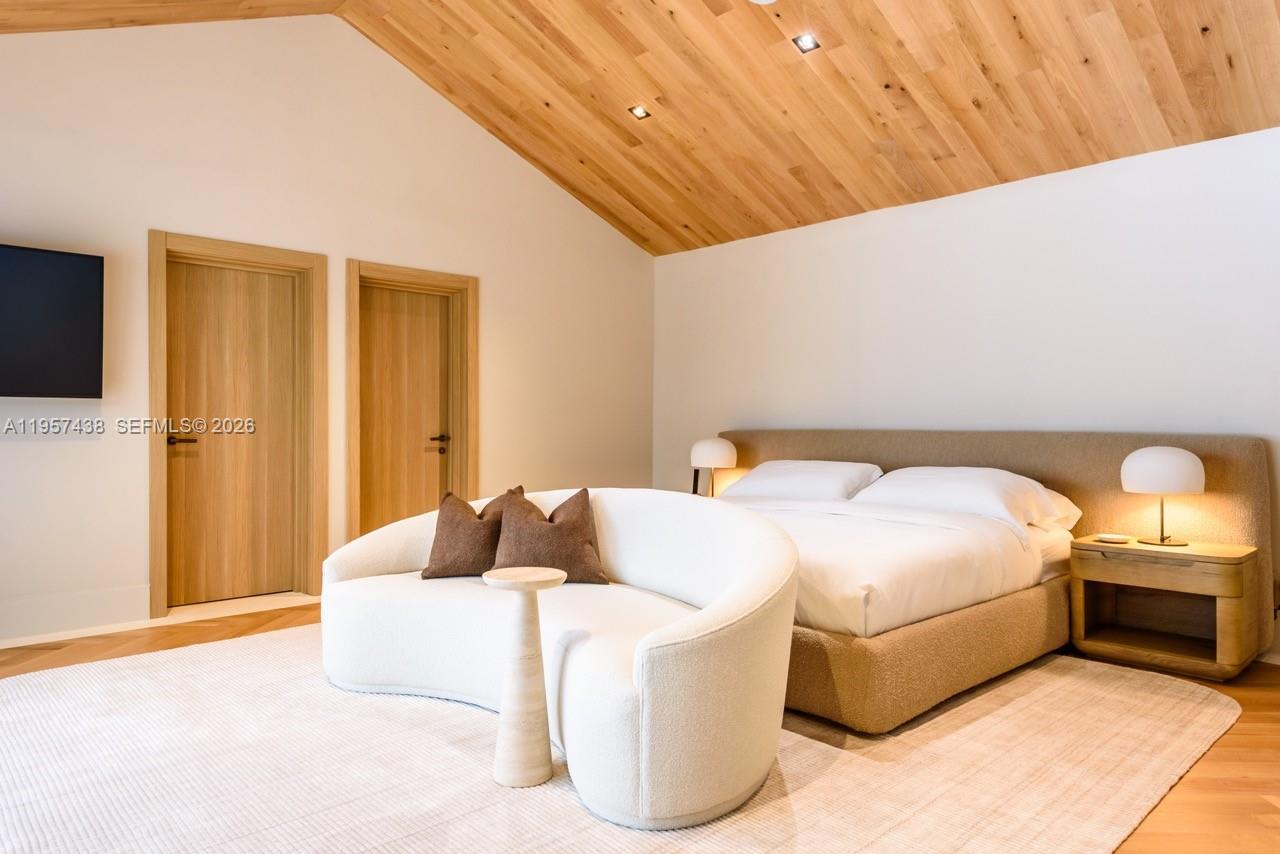 5902 Southwest 105th Street Pinecrest, FL 33156 - Photo 11 of 31