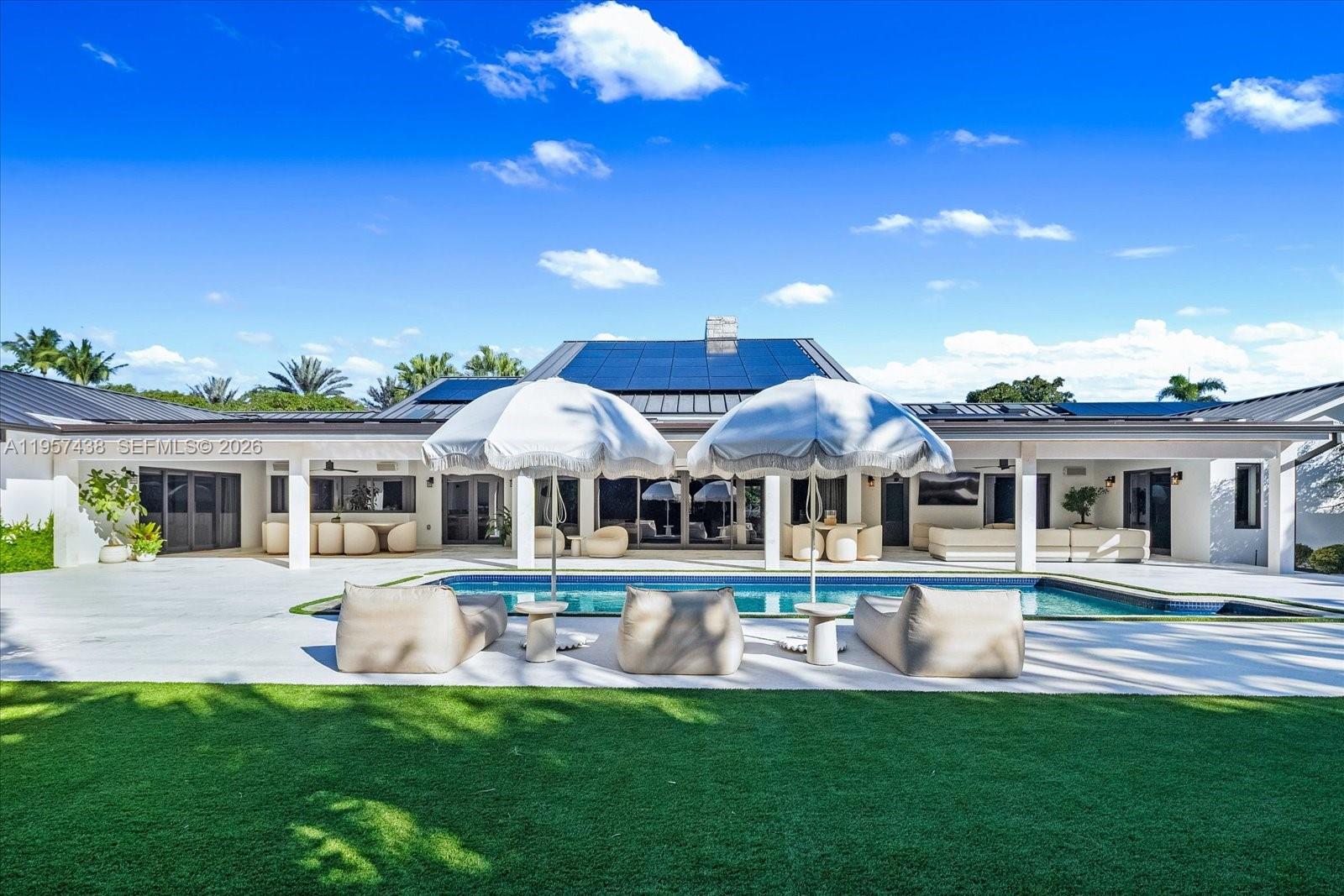 5902 Southwest 105th Street Pinecrest, FL 33156 - Photo 2 of 31