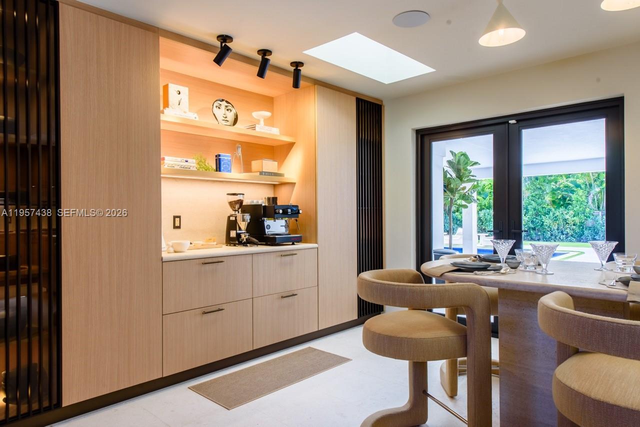 5902 Southwest 105th Street Pinecrest, FL 33156 - Photo 8 of 31