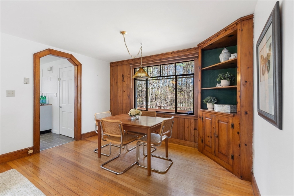 47 Wood Street Lexington, MA 02421 - Photo 5 of 20