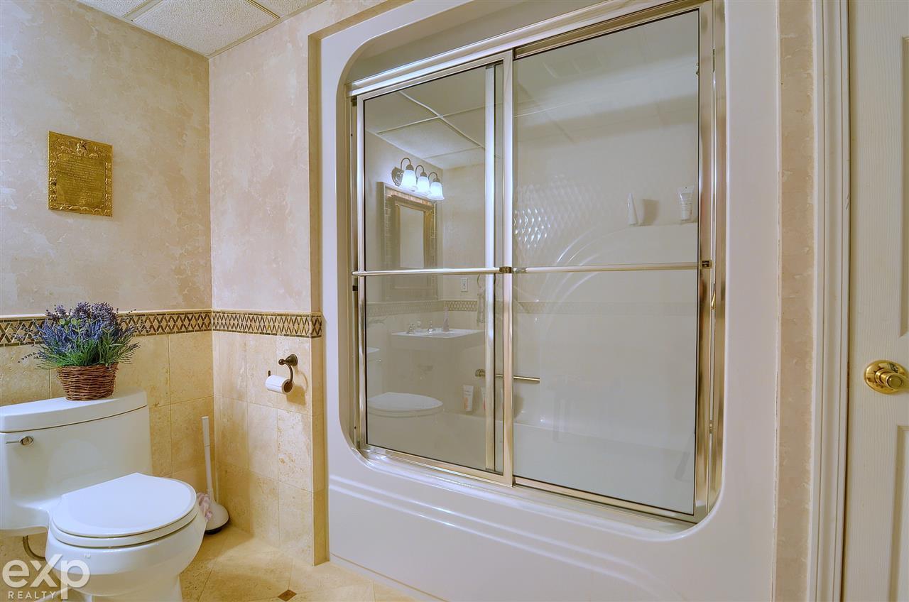 60525 Balmoral Way Rochester, MI 48306 - Photo 49 of 55 Gallery Image 49