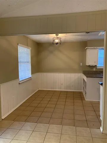 $1,680 | 5410 King Manor Drive, Lake Dallas, TX 75065