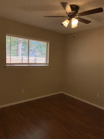 $1,680 | 5410 King Manor Drive, Lake Dallas, TX 75065