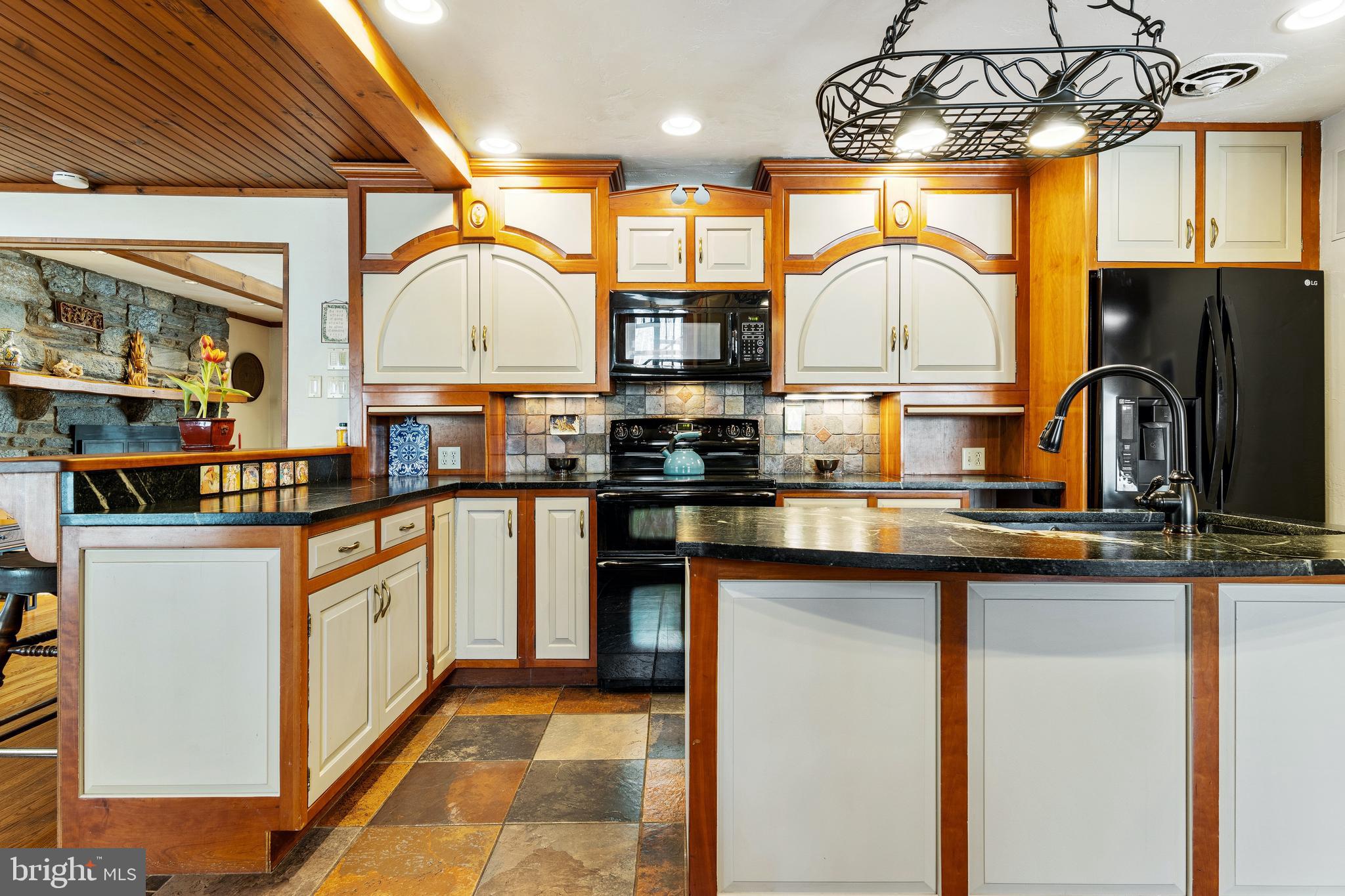 339 Almshouse Road Doylestown, PA 18901 - Photo 19 of 48