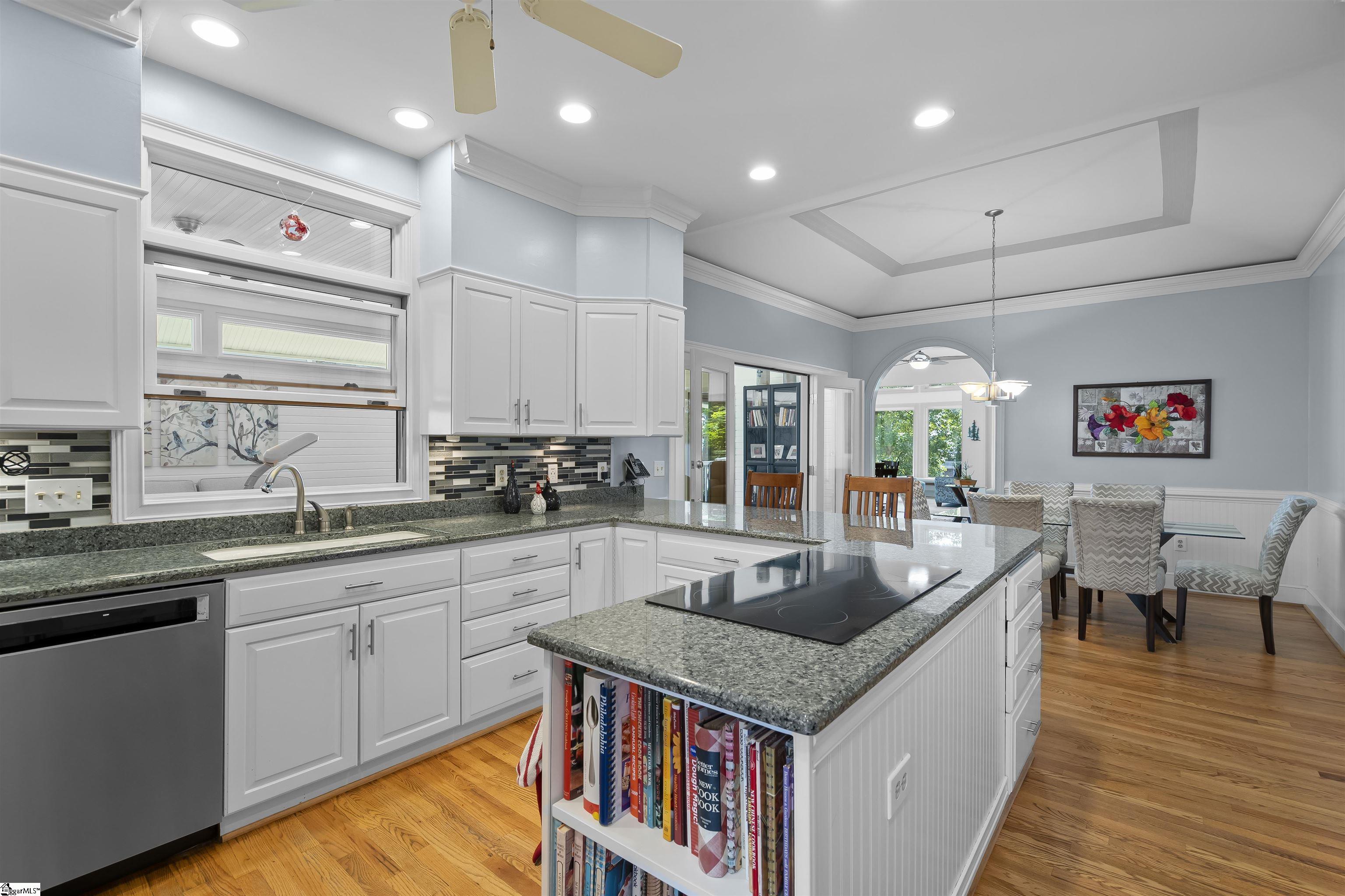 14 Eastern Point Salem, SC 29676 - Photo 8 of 36 Gallery Image 8