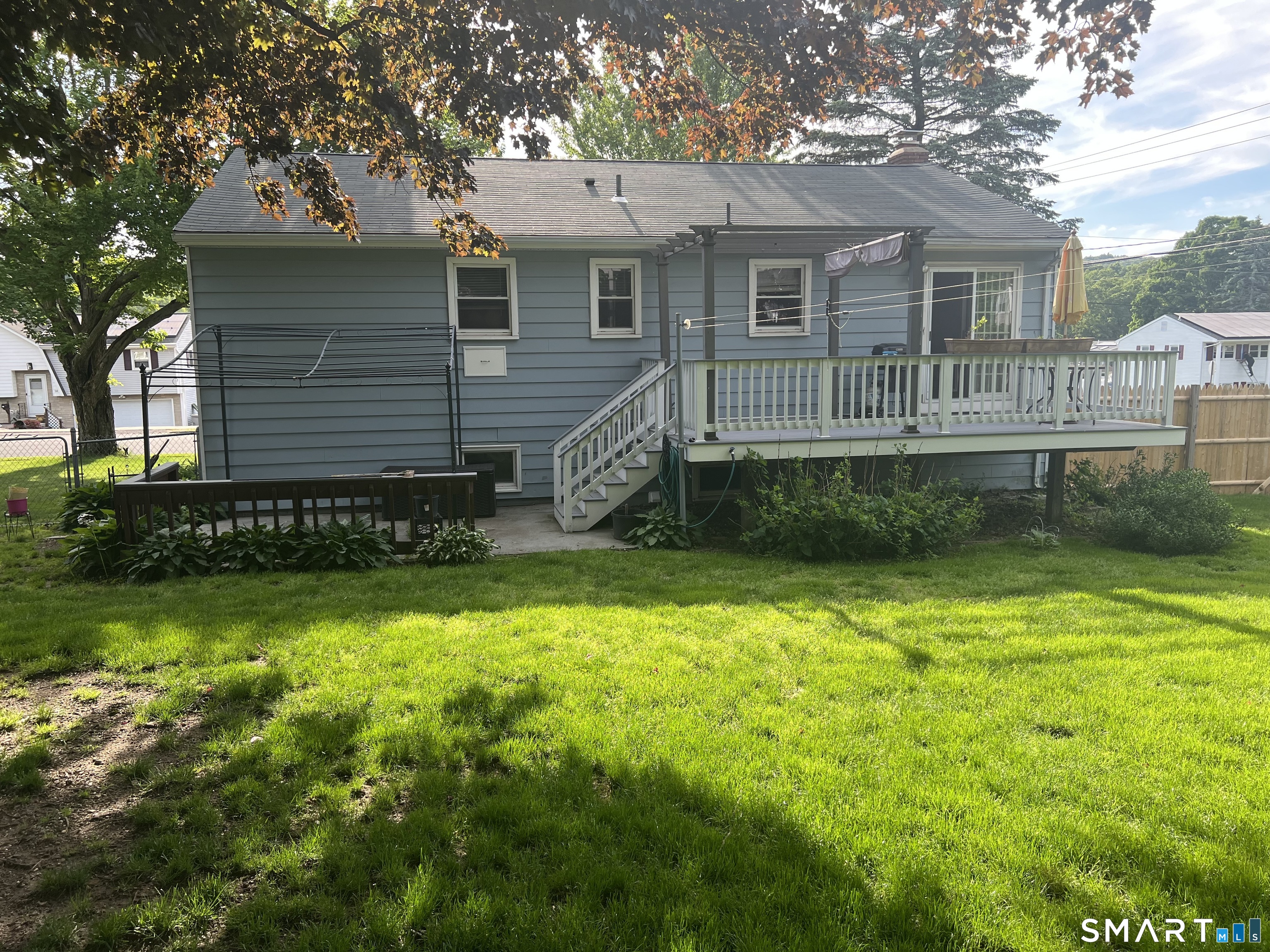 47 Robin Street Bristol, CT 06010 - Photo 31 of 39