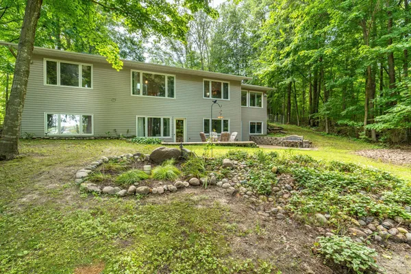 $749,900 | 38079 Dead Lake Road, Richville, MN 56576