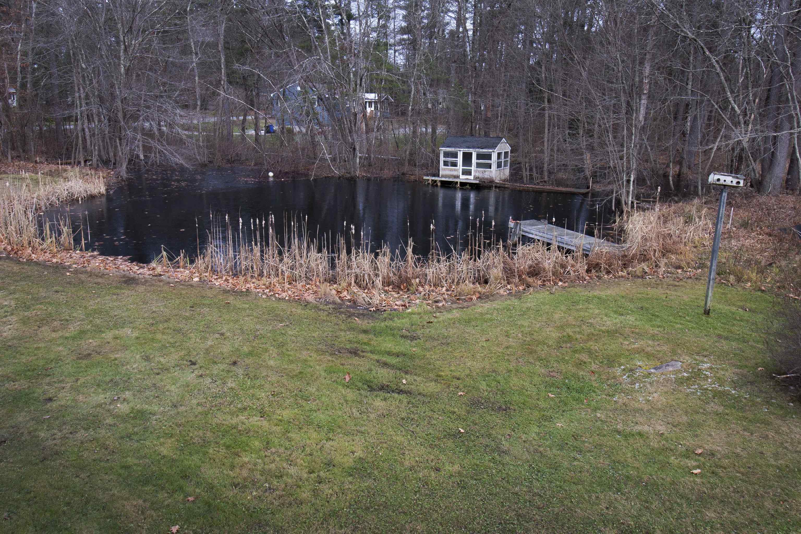 94 Chase Road Londonderry, NH 03053 - Photo 2 of 40