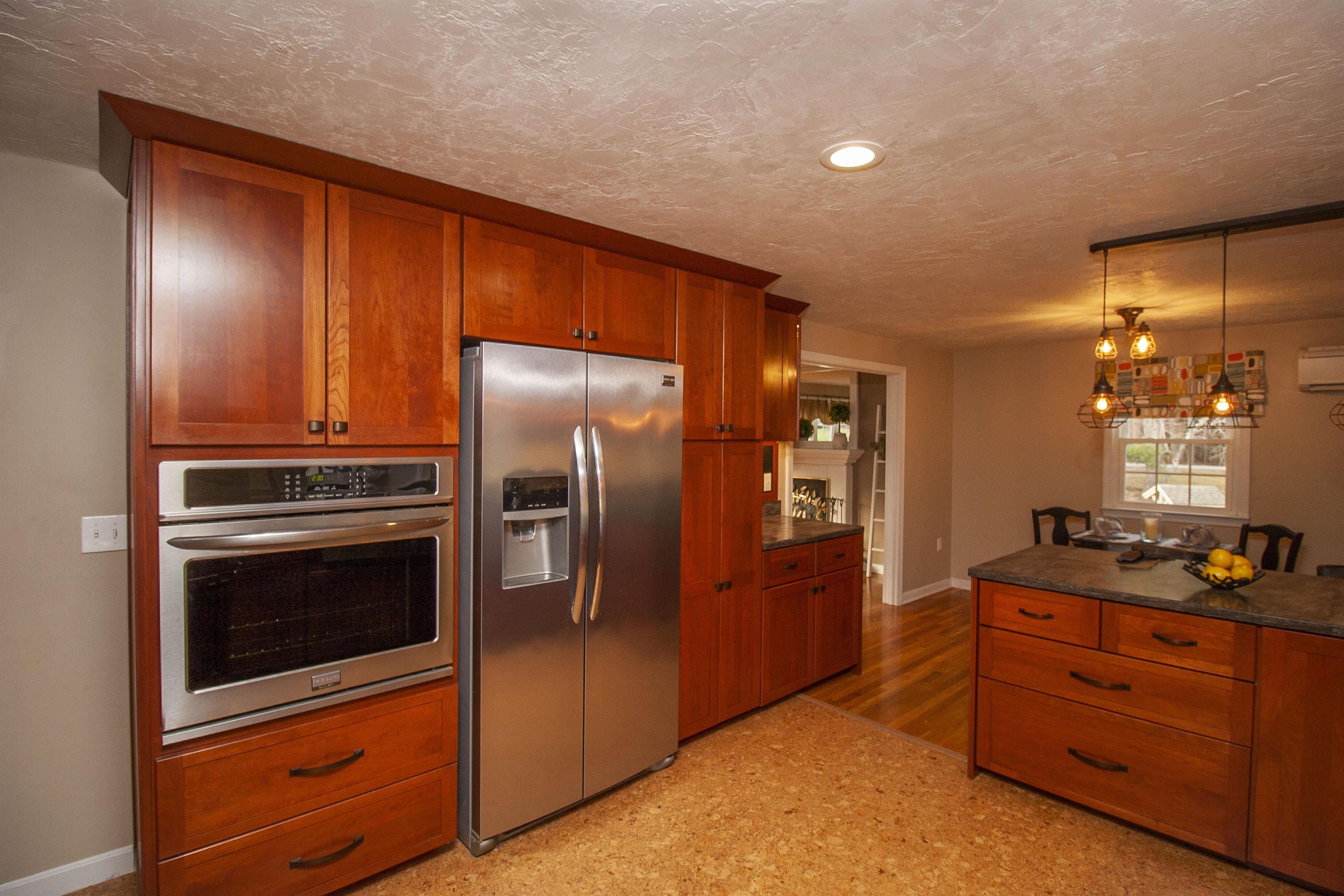 94 Chase Road Londonderry, NH 03053 - Photo 22 of 40