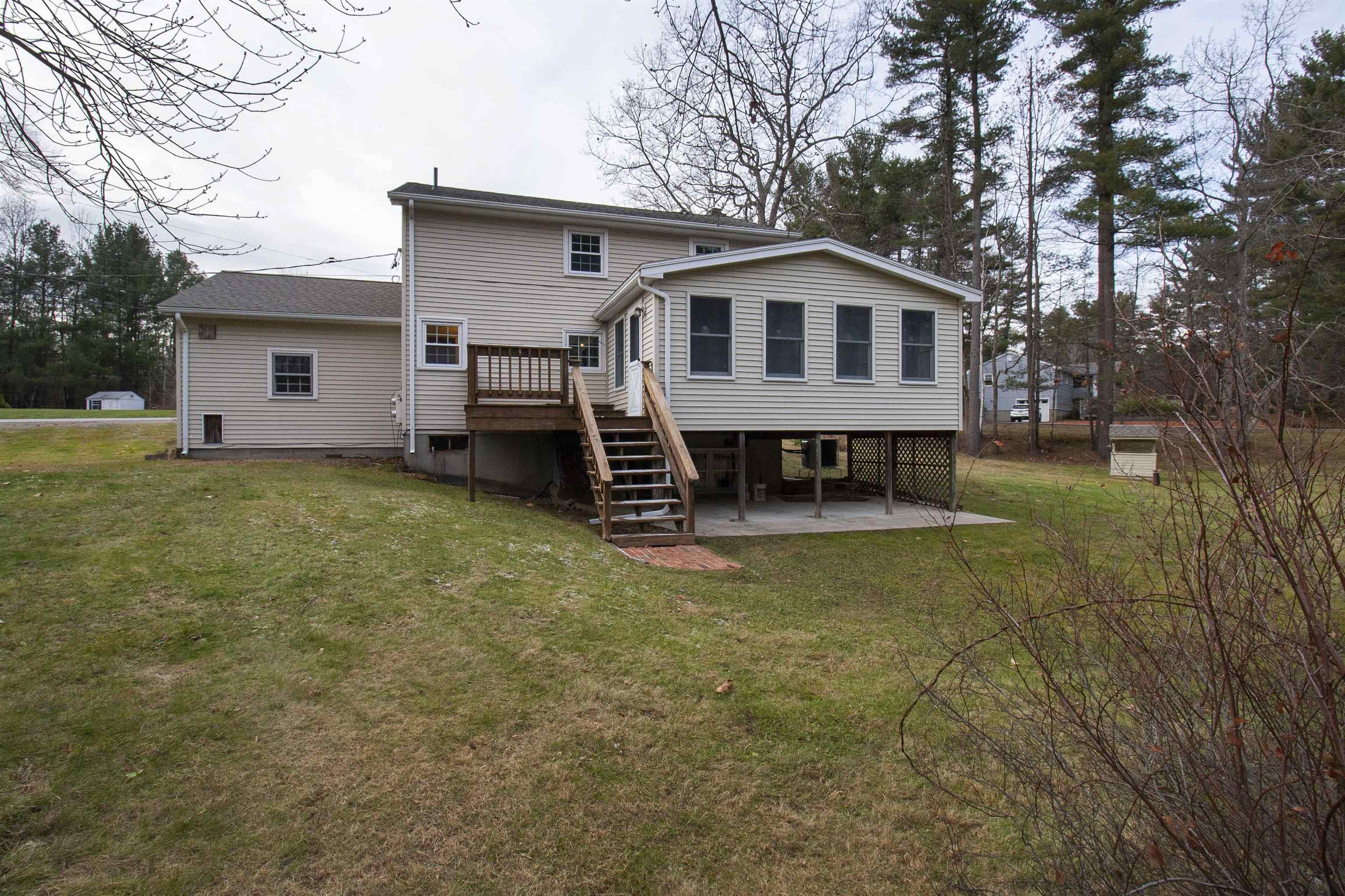94 Chase Road Londonderry, NH 03053 - Photo 9 of 40