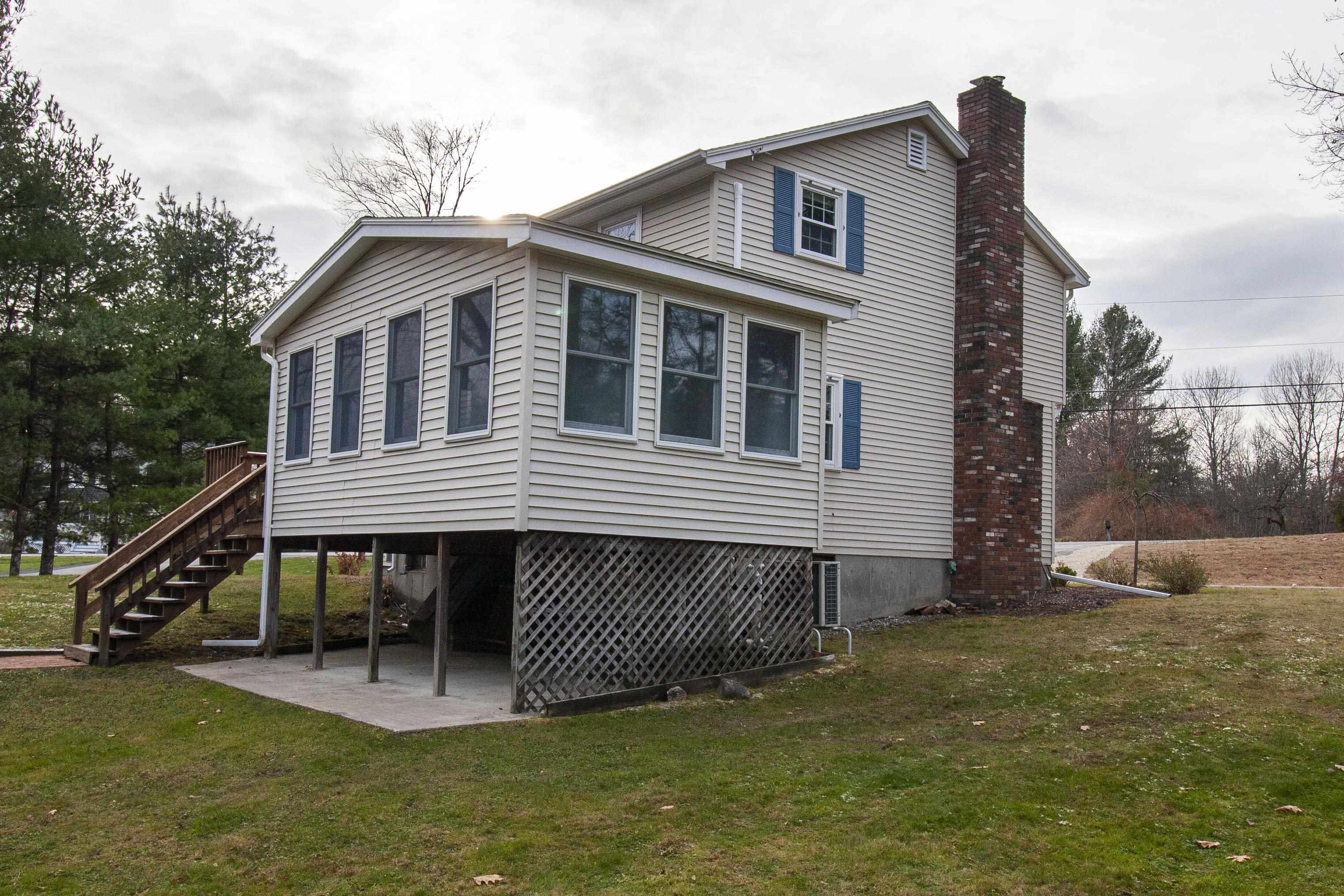 94 Chase Road Londonderry, NH 03053 - Photo 10 of 40