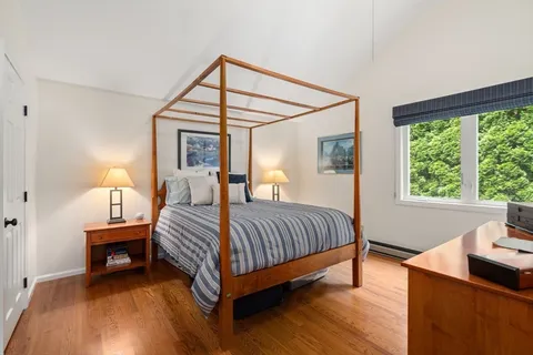 $1,150,000 | 84 South Shore Drive, Sturbridge, MA 01566