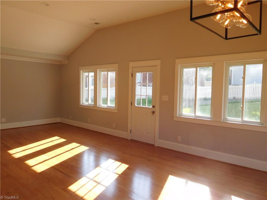 3545 Milhaven Road Winston-Salem, NC 27106 - Photo 8 of 30 View of Family Room. This home has a lot of Square Footage.