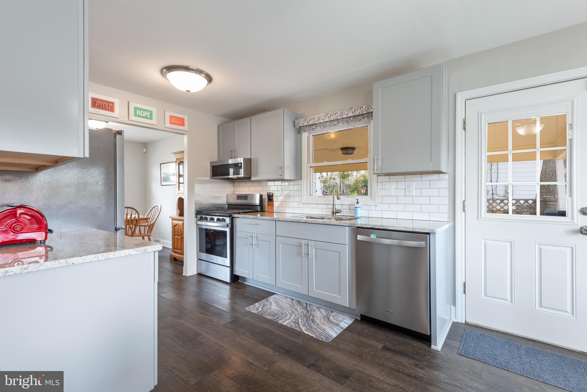 116 Kingbrook Road Linthicum Heights, MD 21090 - Photo 4 of 52