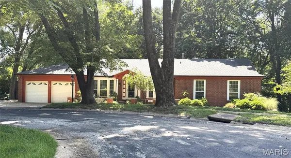 $395,000 | 13256 Andiron Court, St. Louis, MO 63146