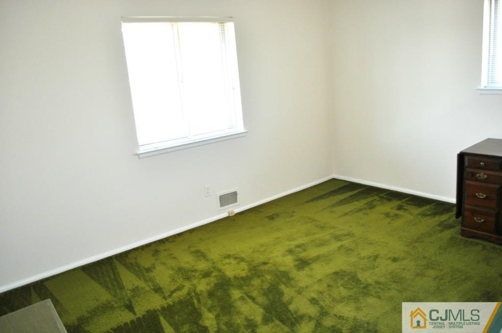29 Arden Road Old Bridge, NJ 08857 - Photo 18 of 25 Gallery Image 18