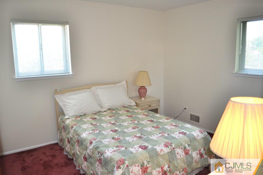 29 Arden Road Old Bridge, NJ 08857 - Photo 19 of 25 Gallery Image 19