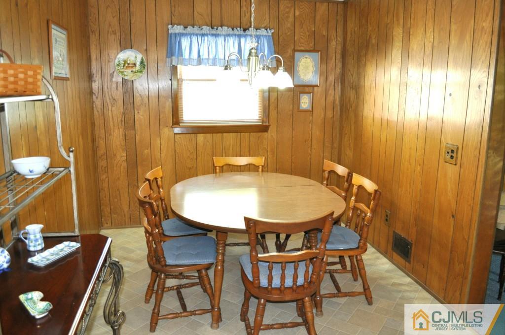 29 Arden Road Old Bridge, NJ 08857 - Photo 9 of 25 Gallery Image 9