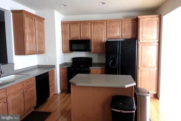 $3,100 | 16606 Barge Circle, Woodbridge, VA 22191
