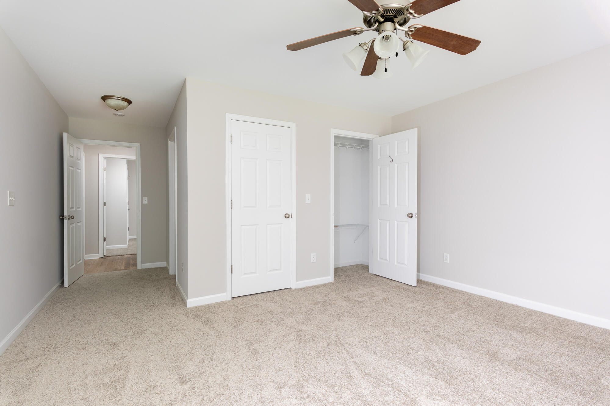 3784 Kellys Ferry Road Chattanooga, TN 37419 - Photo 18 of 37 20230429_3784KellysFerry__HoltWebb_0096_