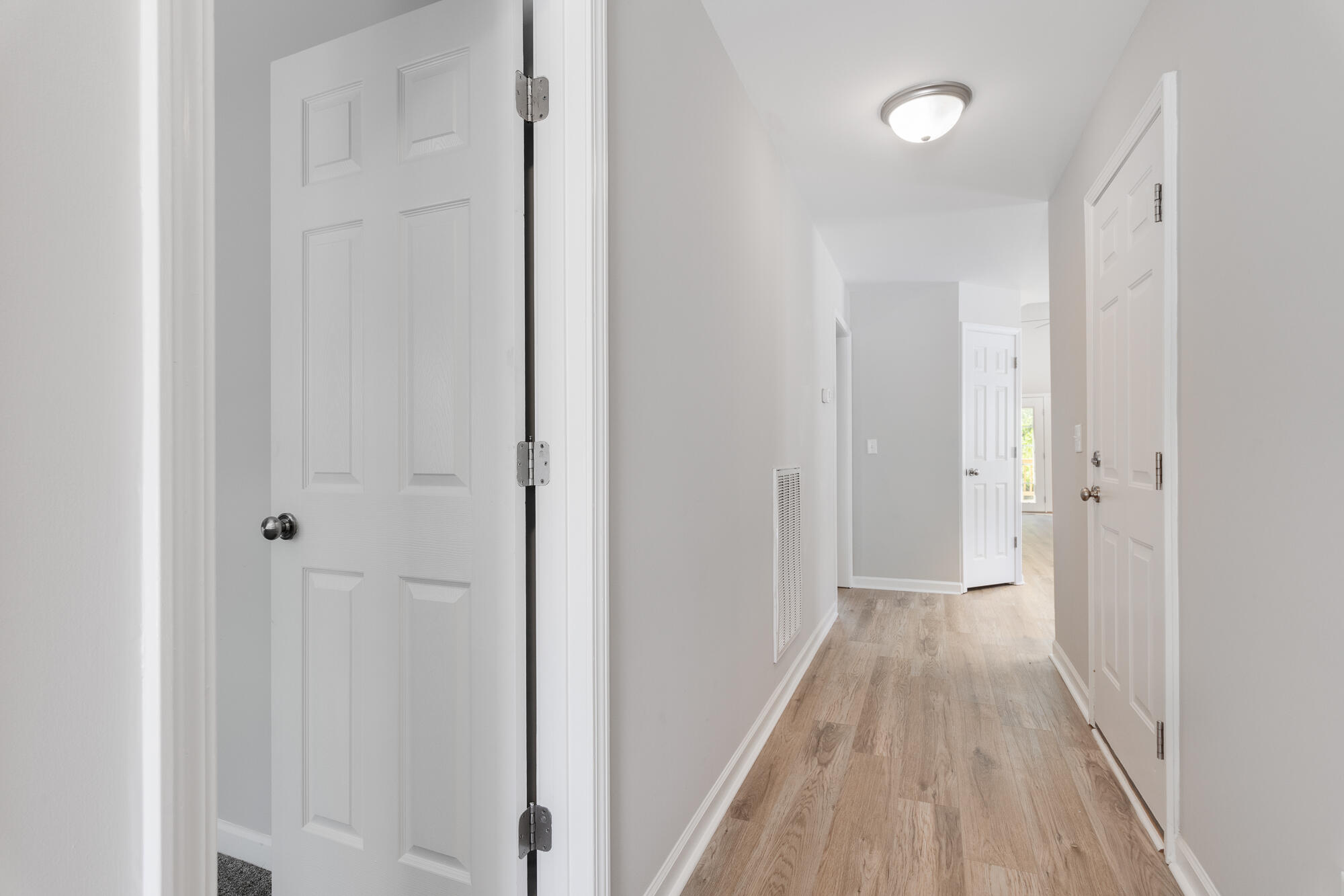 3784 Kellys Ferry Road Chattanooga, TN 37419 - Photo 6 of 37 20230429_3784KellysFerry__HoltWebb_0001_