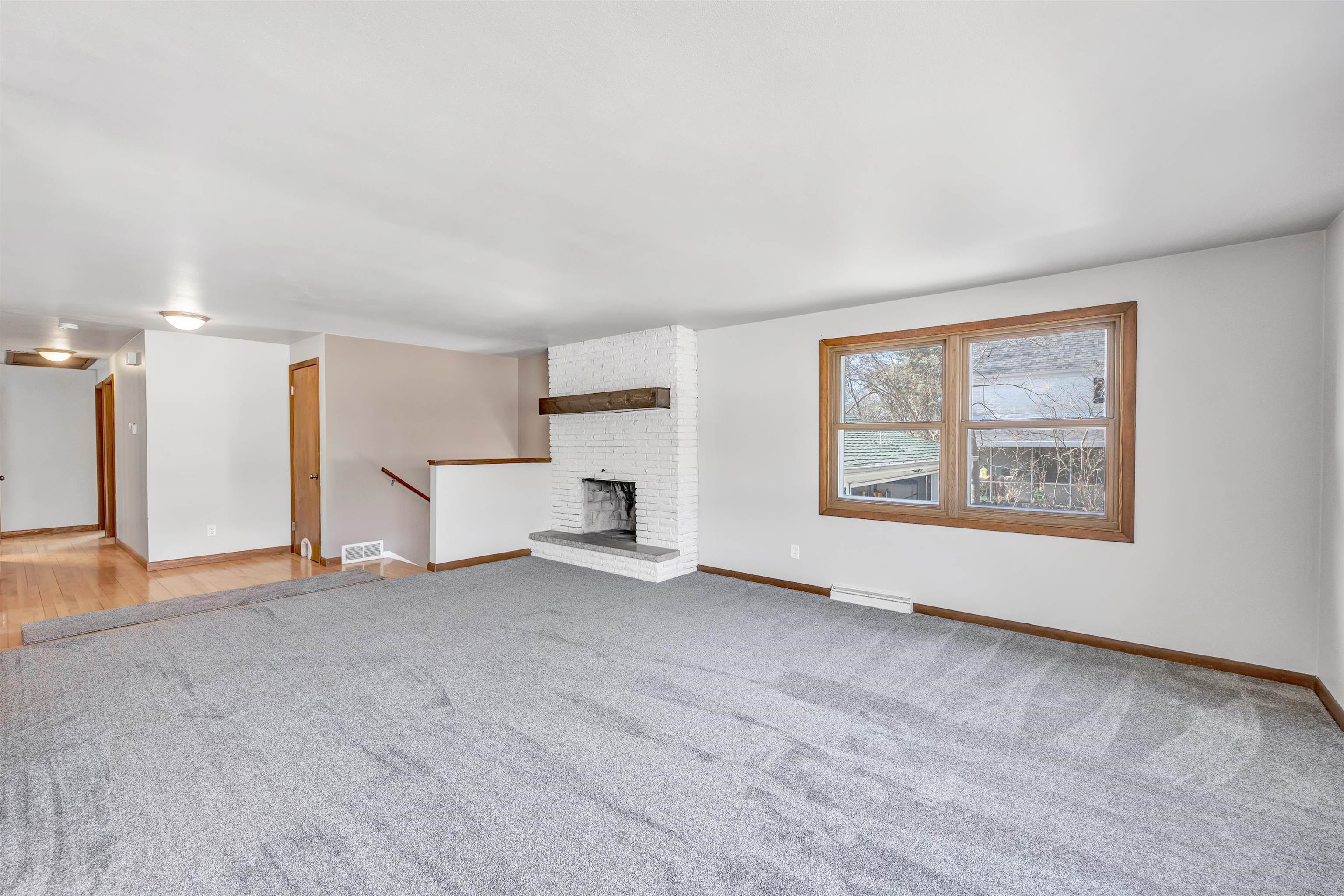 808 Ridgeway Boulevard De Pere, WI 54115 - Photo 12 of 29