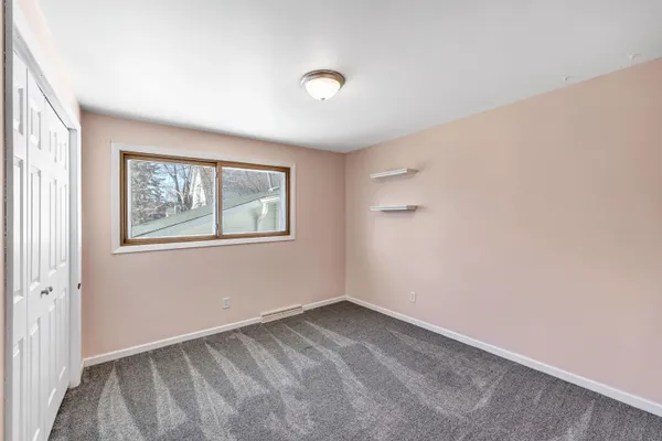 $349,900 | 808 Ridgeway Boulevard, De Pere, WI 54115