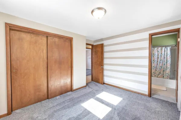 $349,900 | 808 Ridgeway Boulevard, De Pere, WI 54115