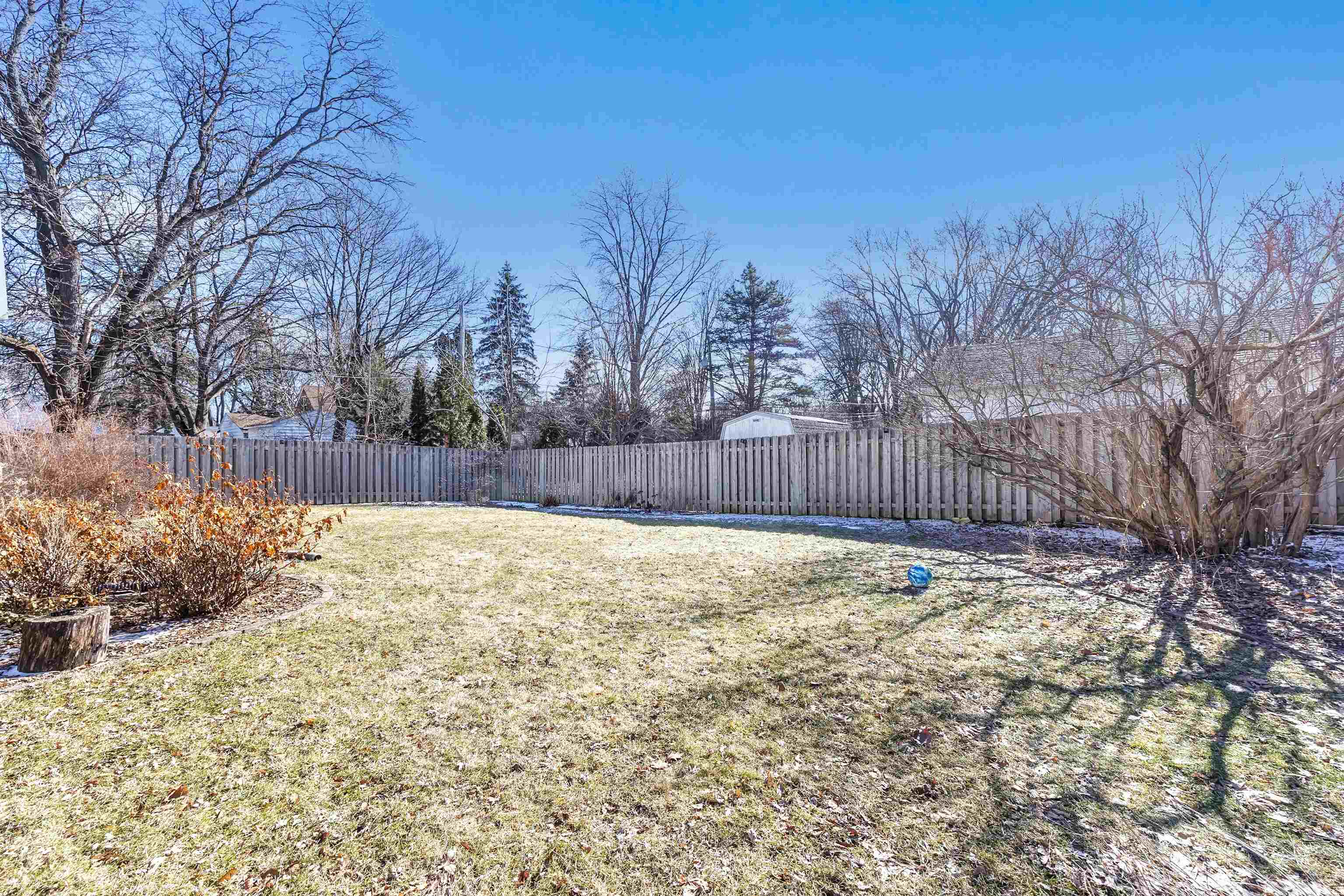 808 Ridgeway Boulevard De Pere, WI 54115 - Photo 25 of 29