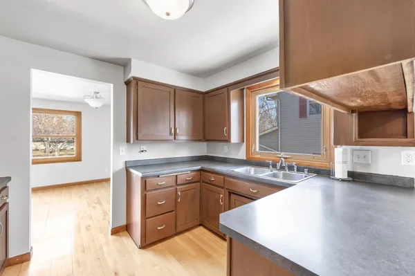 $349,900 | 808 Ridgeway Boulevard, De Pere, WI 54115