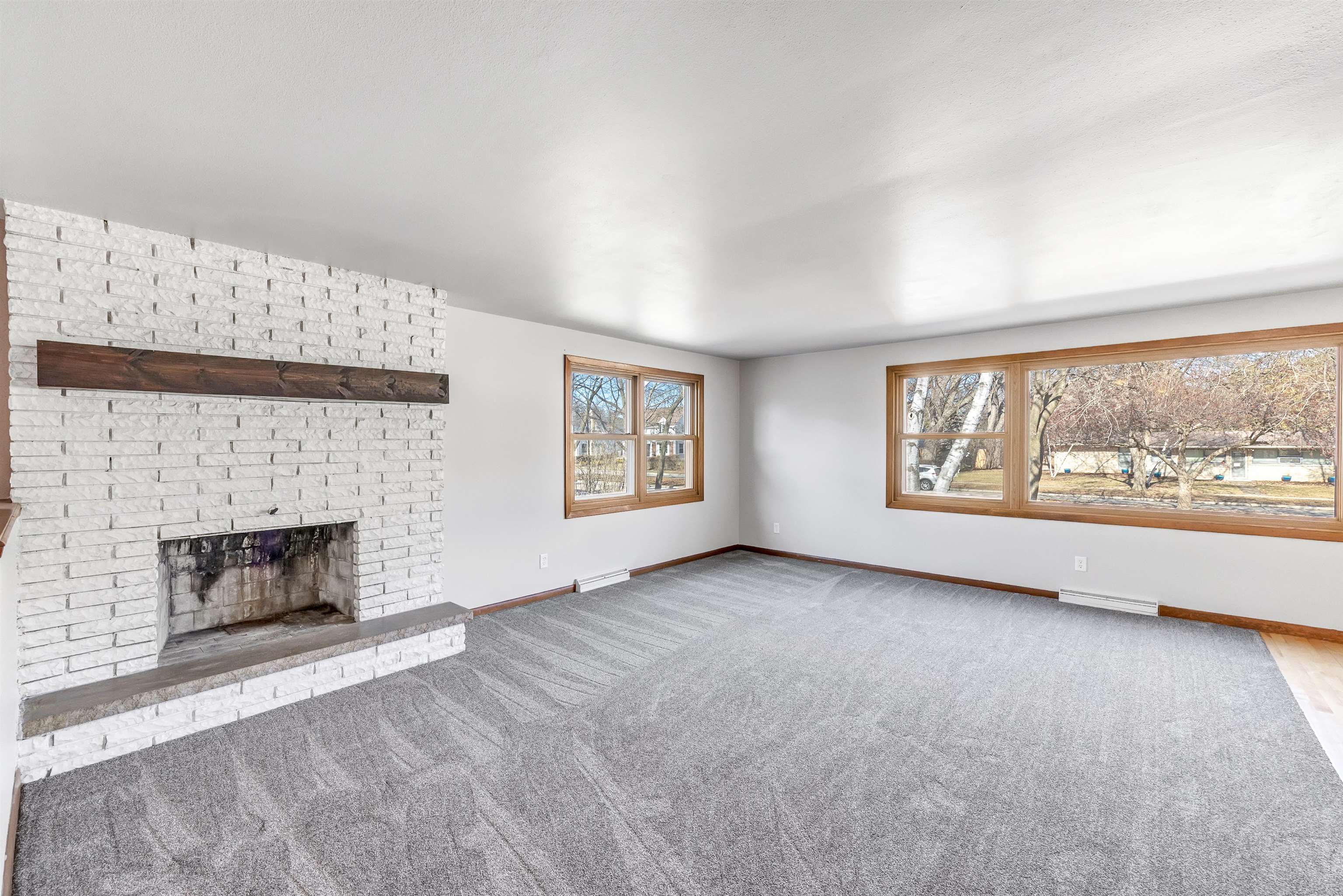 808 Ridgeway Boulevard De Pere, WI 54115 - Photo 4 of 29