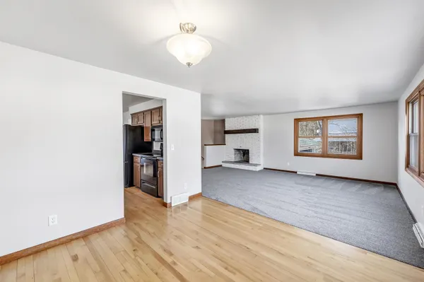 $349,900 | 808 Ridgeway Boulevard, De Pere, WI 54115