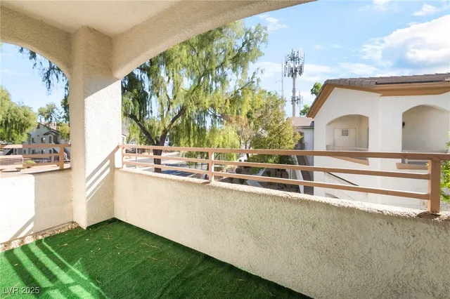 $1,325 | 5655 East Sahara Avenue, Unit 2068, Las Vegas, NV 89142