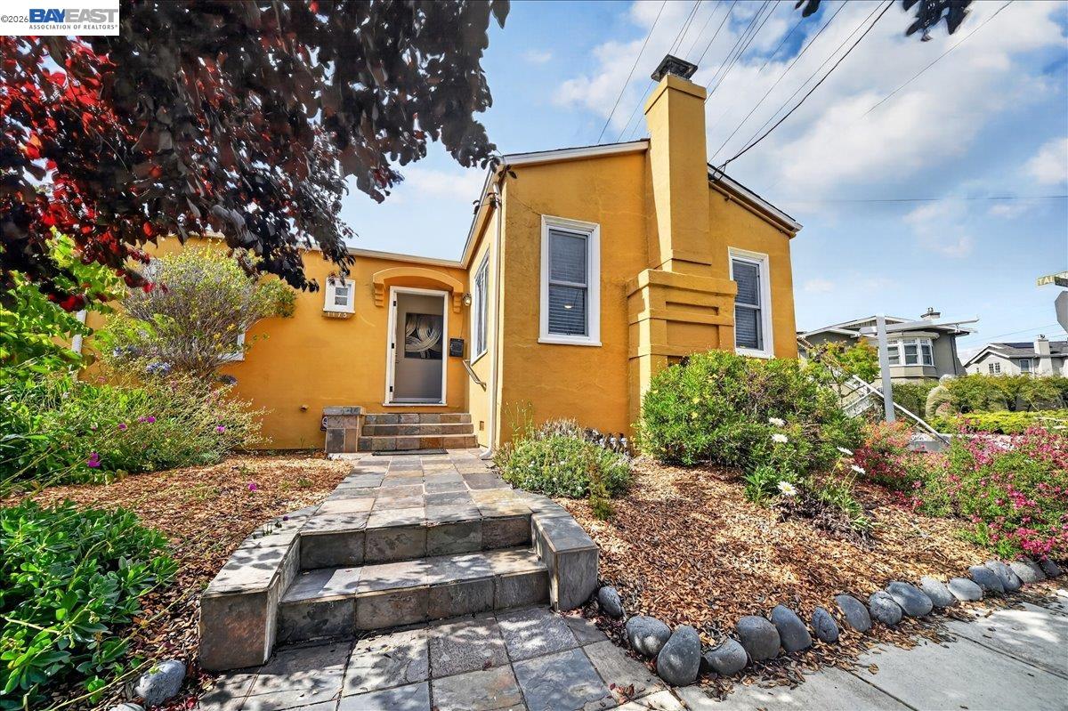 1175 Camelia Street Berkeley, CA 94702 - Photo 3 of 58