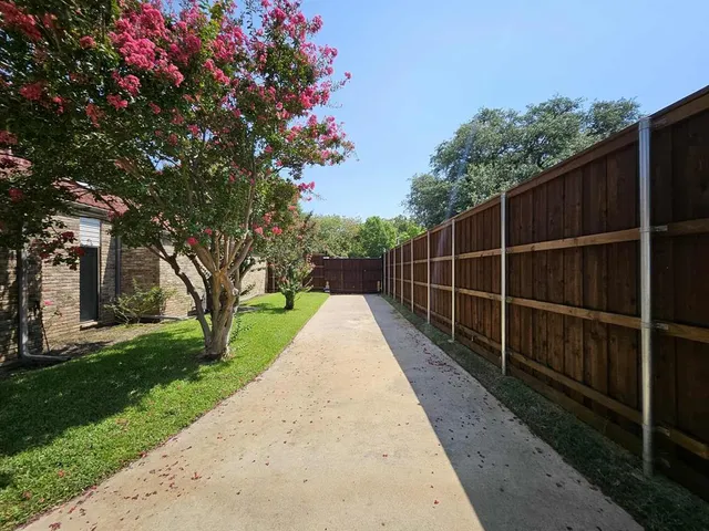 $625,000 | 3827 Ashbury Lane, Bedford, TX 76021