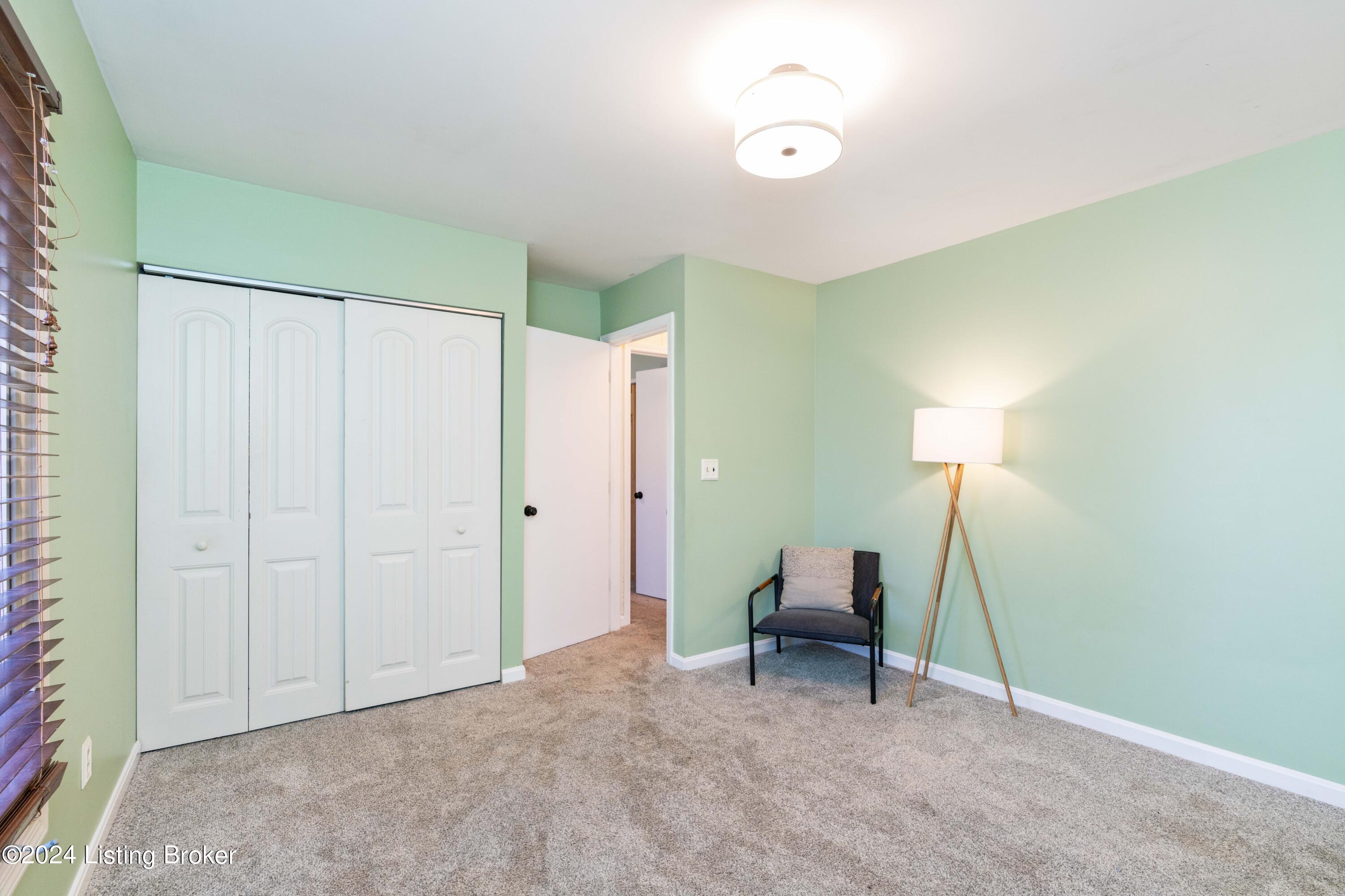 1013 Clerkenwell Road Louisville, KY 40207 - Photo 28 of 48 1013 Clerkenwell Rd-39