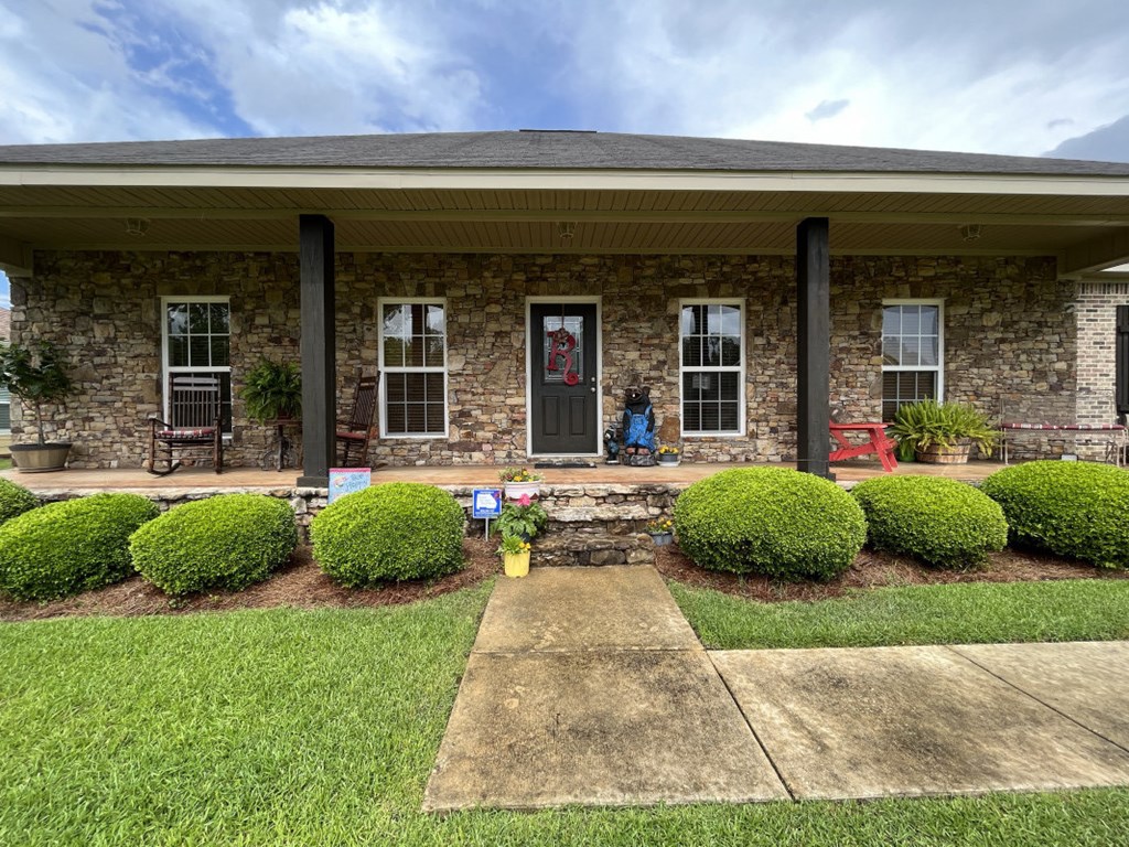 207 Folsom Road Dothan, AL 36301 - Photo 2 of 31