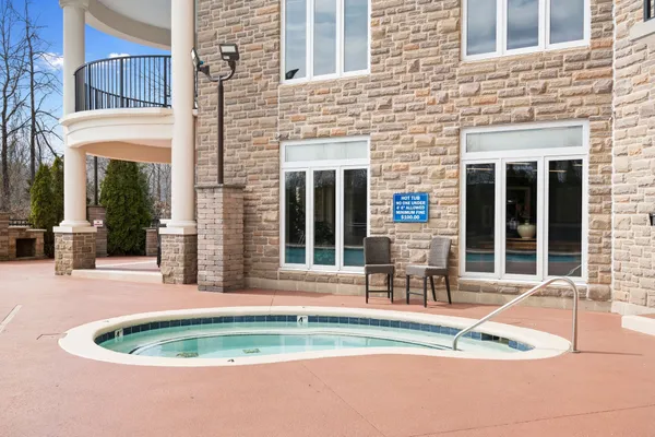 $559,000 | 400 Warioto Way, Unit 215, Ashland City, TN 37015