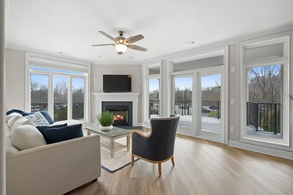 $559,000 | 400 Warioto Way, Unit 215, Ashland City, TN 37015