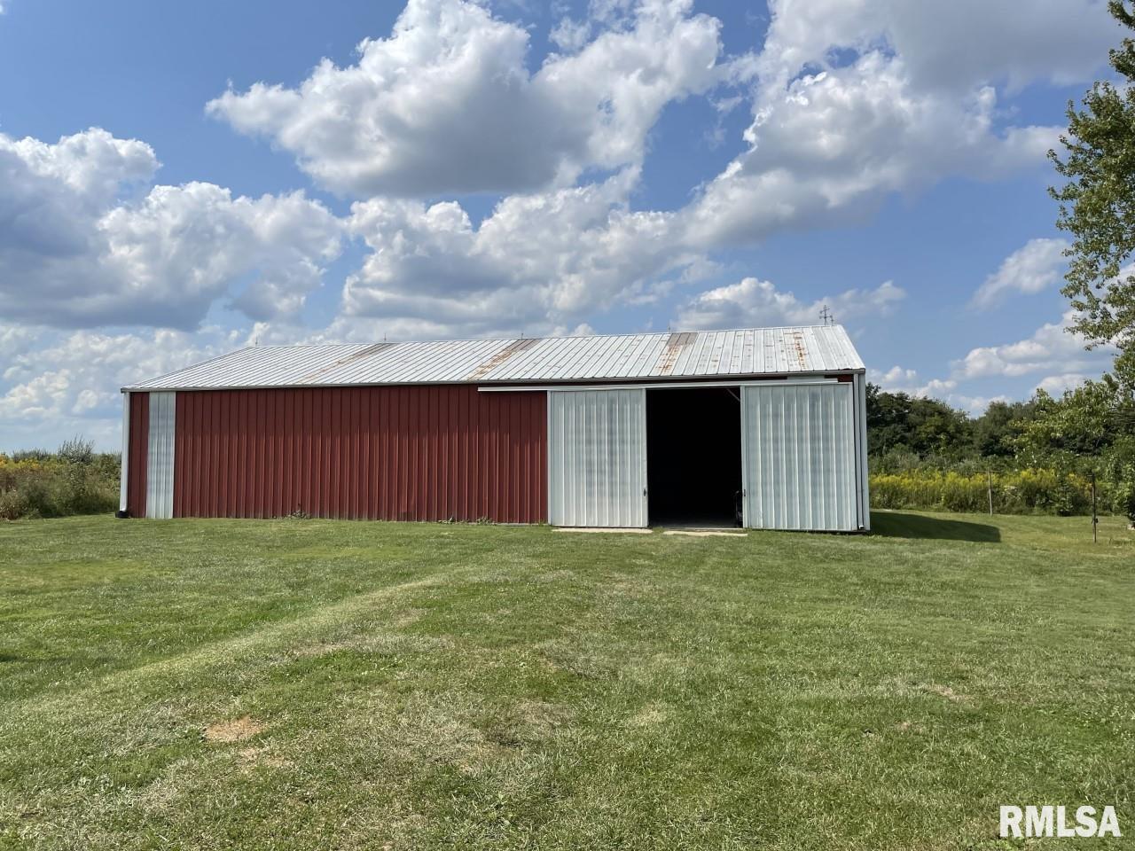 4023 Metcalf Road Iuka, IL 62849 - Photo 3 of 26