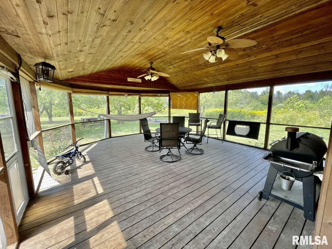 4023 Metcalf Road Iuka, IL 62849 - Photo 21 of 26