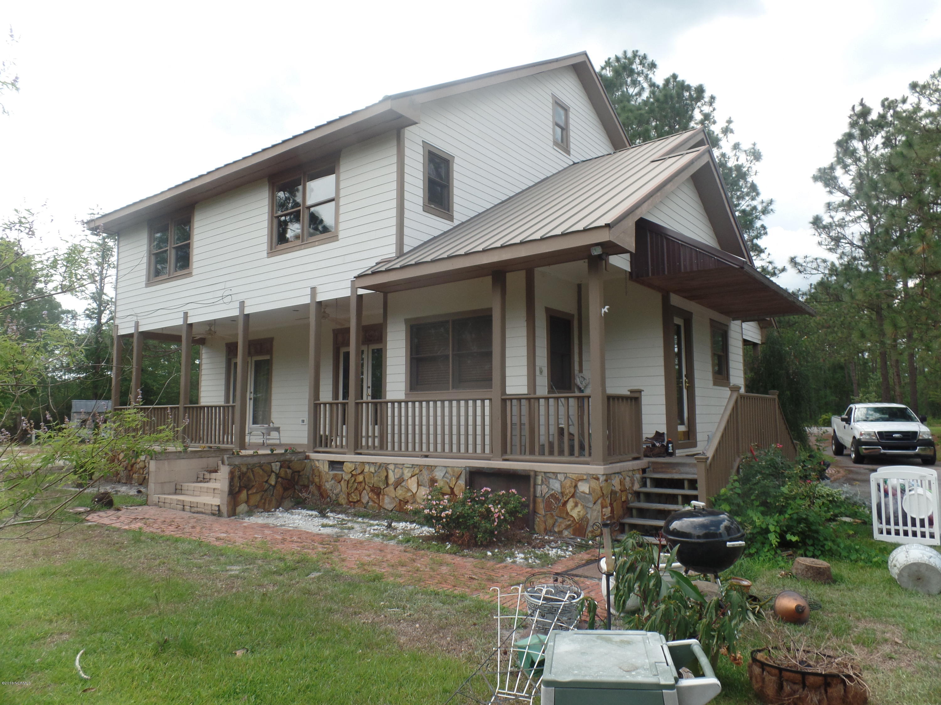 438 Bay Ridge Road Harrells, NC 28444 - Photo 8 of 20 right