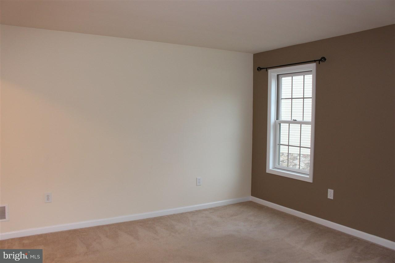 1220 Overlook Road Middletown, PA 17057 - Photo 4 of 18 Gallery Image 4