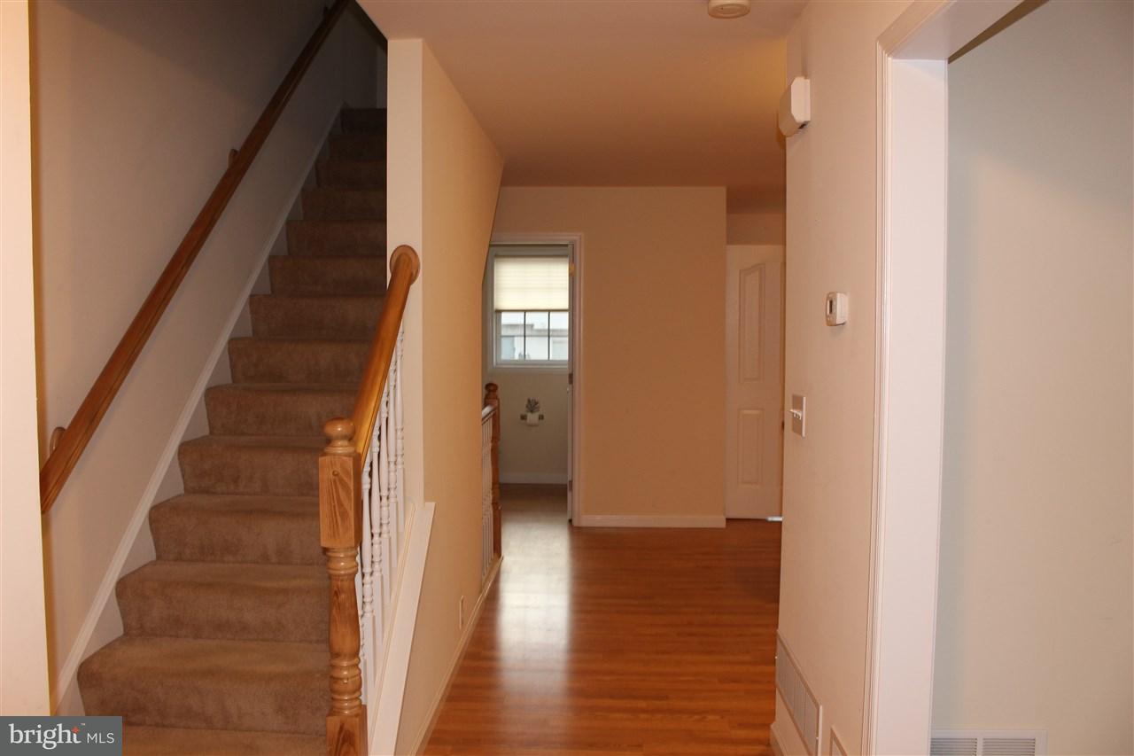 1220 Overlook Road Middletown, PA 17057 - Photo 5 of 18 Gallery Image 5