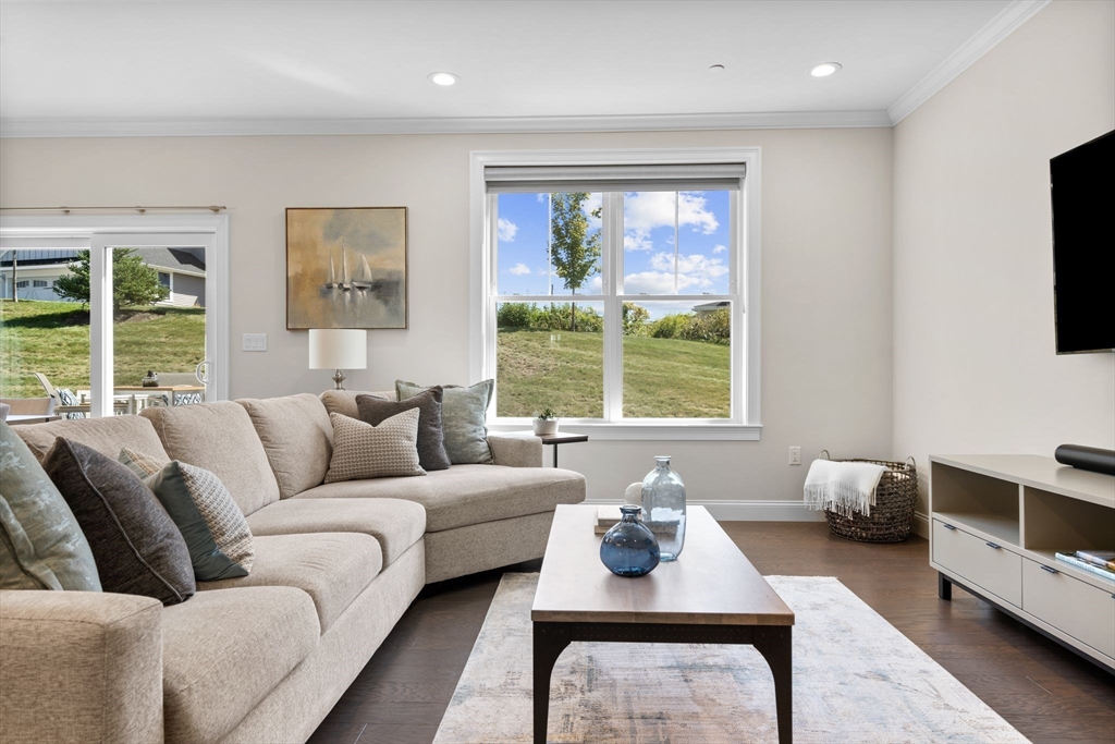 299 Lexington Street, Unit 20 Woburn, MA 01801 - Photo 9 of 42