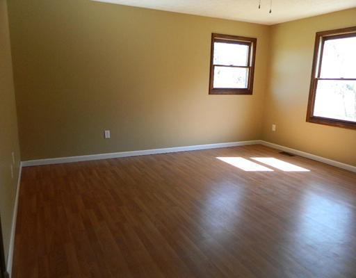 3220 Rocky Point Road Springfield, OH 45502 - Photo 11 of 25 Gallery Image 11