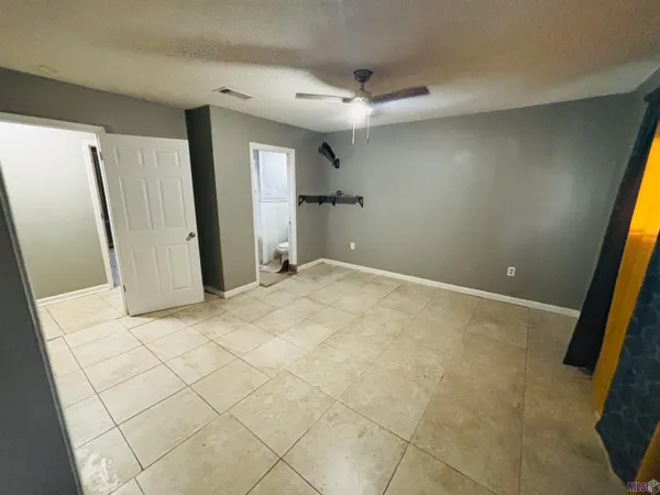 $1,500 | 6873 Forest Park Drive, Baton Rouge, LA 70811